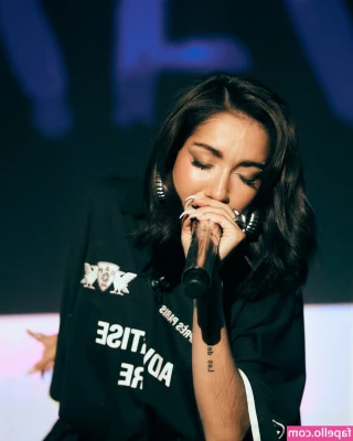 Maria Becerra [ maria-becerra ] - Let me catch you and never let go