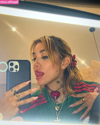 Maria Becerra [ maria-becerra ] - Can I spread my ass for you?