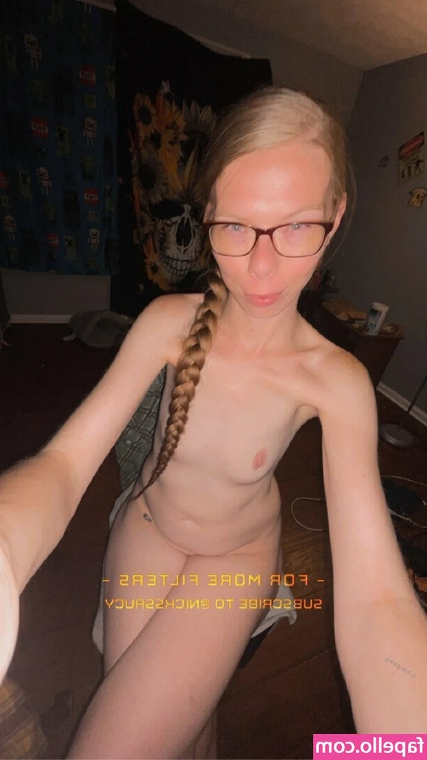 Kikipawg - What if I sat on your lap? 😈