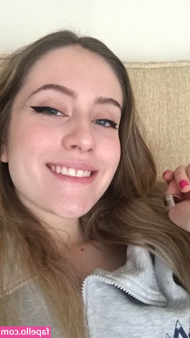 Skeeterre - Your friend wants your dick 😏 We've been friends for a long time,