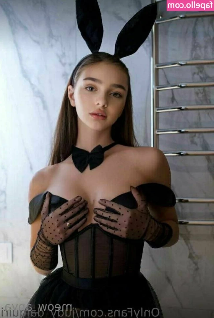 meow_anya - Going live on Chaturbate.com/akgingersnaps with Lana! Join us! 💞