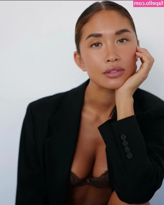 Jocelyn Chew [ jocelyn-chew-1 ] - love when my balls look this big and saggy 😍