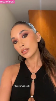 Jocelyn Chew [ jocelyn-chew-1 ] - Adorable bra 🖤