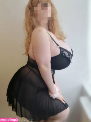 Soft_kittn [ soft-kittn ] - Just thought I would sneak a little Quick Pic between errands today 