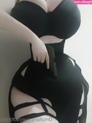 Soft_kittn [ soft-kittn ] - Playing with Balloons with Long Nails