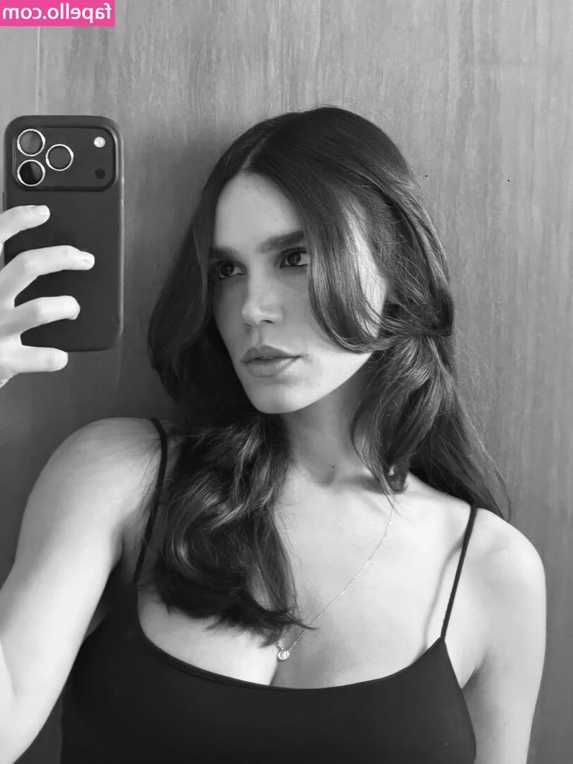 Carla Salle [ carla-salle ] - It was really hot with the beautiful @brianabanderas 🥰