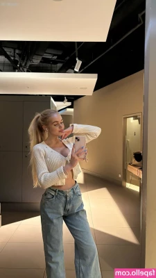 Carla Wiedbrauk [ carla-wiedbrauk ] - Cum play with Rae  TOPLESS DICK RATE OR 3 VIDEOS  WHEN YOU SUB  ALL