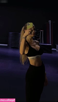 Carla Wiedbrauk [ carla-wiedbrauk ] - Sexy Saturday
