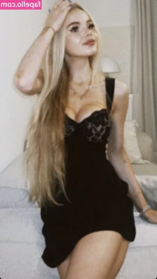 Carla Wiedbrauk [ carla-wiedbrauk ] - Titties and a pussy