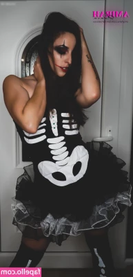 Amirah Adara [ amirah-adara ] - Good morning my beautiful freaks  I hope to brighten your day    I