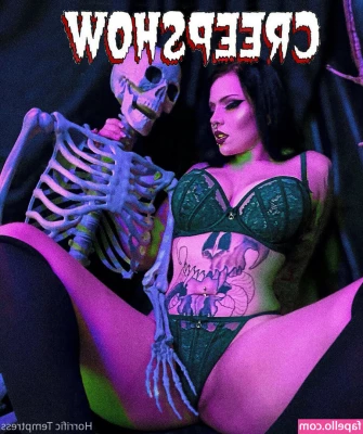 mischa-cleo-moore - Those of you who have tipped for pics, it's not letting me send DMs