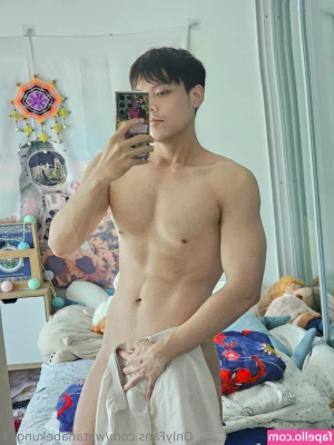 watanabekung24 - Looking into my eyes - what desire do I give you? ❤️
