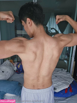 watanabekung24 - looking for someone who will NEVER say no to late night snack runs