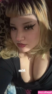 toeinurbutt - Wanna chill with me while I wear this skimpy outfit?