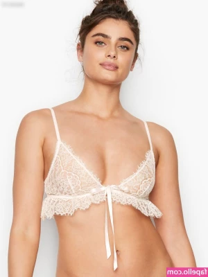 Taylor Marie Hill [ taylor-marie-hill ] - the CREAMIEST kitten   would you lick up all this cum