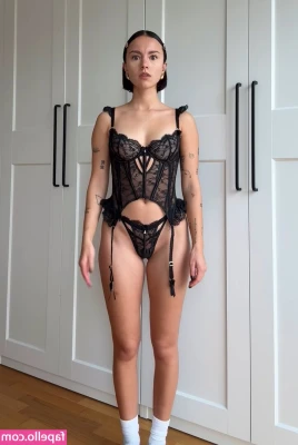 Hannah Caroline Lindner [ hannah-caroline-lindner ] - Its a very good chick for me 😈  The sexy @shailoshana 🥰 really