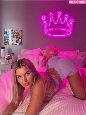 twerkariana - who likes pantyhose