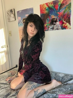 Elektra Kirby [ elektra-kirby ] - Good evening! Feel free to message me to chat. Introduce your kinks,