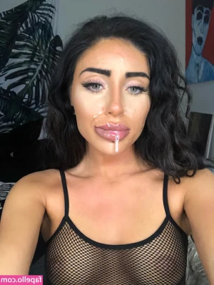 Naomi Woods [ naomi-woods ] - Should I show more?