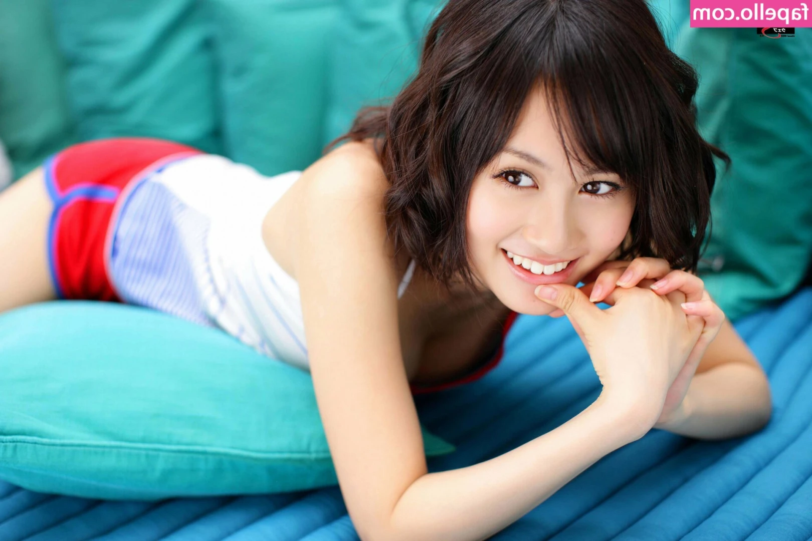 Atsuko Maeda [ atsuko-maeda ] - Don't run, it won't hurt much >:D