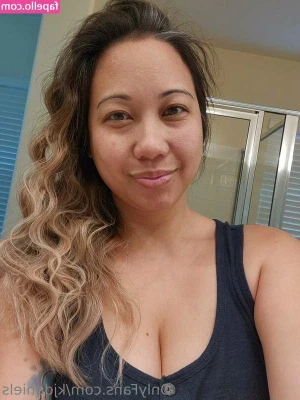 Kristina Daniels [ kristina-daniels ] - First nudes in the new apartment 🥰 you ready for more? The last