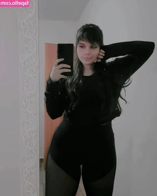 Laysa Meroto [ laysa-meroto ] - I’m curious - what’s your favorite part of my body? 🥰👀