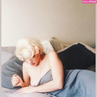 Jeri Mae James [ jeri-mae-james ] - Lookin to replace my boobs soon, I’ve had this pair in since 2010