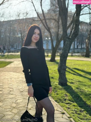 kaya.ya [ kaya-ya ] - Who s gonna watch me live tonight   I want TIPSSS  YOU SEND TIPS MORE
