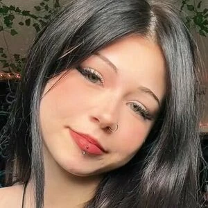 xoscarlettx