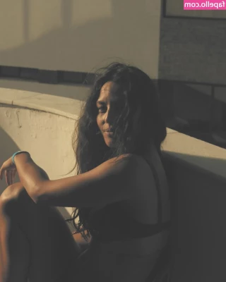Yanna Lavigne [ yanna-lavigne ] - Tarde tarde