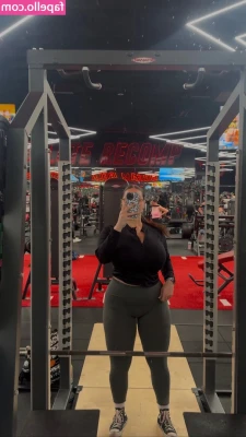 Mariahdled - Sorry I haven't posted in a minute! I had some trouble with my email