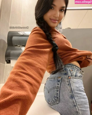 wantmyass888 - I rarely squat ride for you guys… should I change that? 😈  Hope