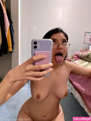 wantmyass888 - I think I have the potential to be the perfect cum toy baby😏👌
