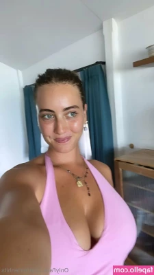 mrlenhits - it may be fall  but im feeling pretty fucking hot  unscensored pic on