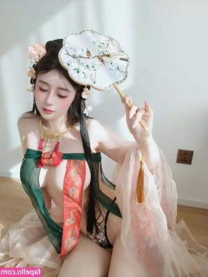 baiyin811 [ 81 ] - Check DMs and account soon I m posting a spicy spicy ppv into two