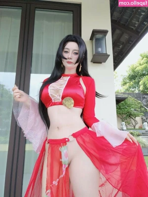 baiyin811 [ 81 ] - Join me in the shower? I need help washing my boobs