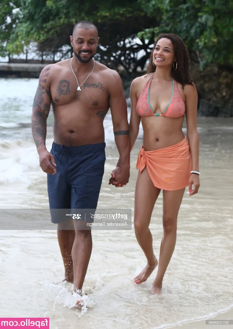 Rochelle Aytes [ rochelle-aytes ] - Full creamy video in the evening...Be ready❤️❤️❤️