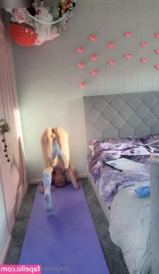 loonicorn [ loonicorn-1 ] - Little morning peek show