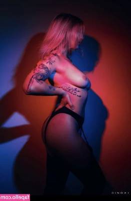 Victoria - Bruise me daddy   I m into it