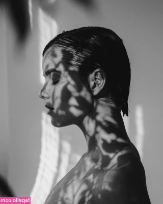 Victoria - Come shower with me   xoxo