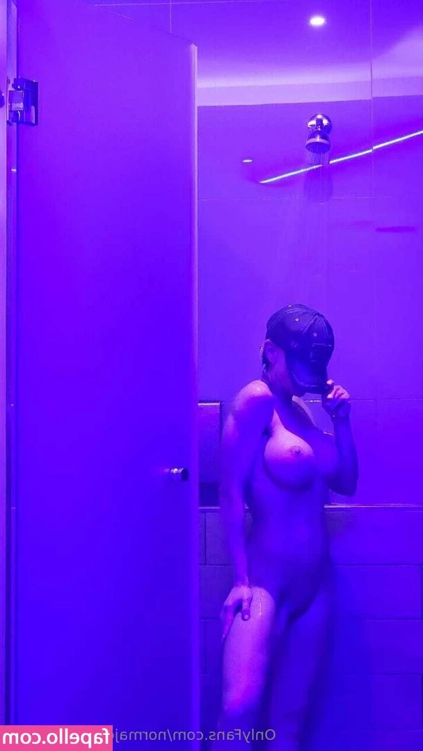 lekkertannie - Fuck me against the wall😈