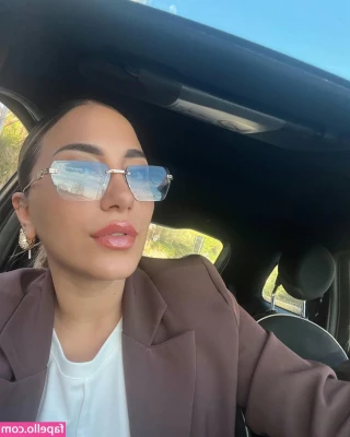 Ilaria Carbonaro [ ilaria-carbonaro ] - I’ve been really unbothered with shaving lately. I wonder how many
