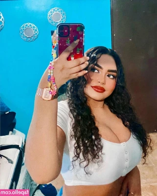 Ana Ibarra [ ana-ibarra ] - Make sure to check your DMs if you have renew turned on :) getting