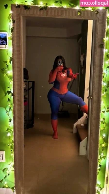 Ninathepony - MY BOYFRIEND OFFERS ME STRANGERS 🍆 IAN J'ai décidé de me faire