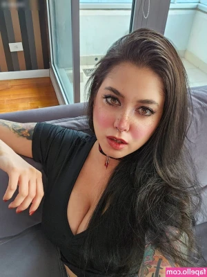 Meixime - Want to grab my ass and kiss it? 😈👅