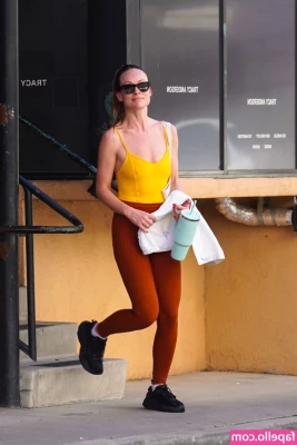 Olivia Wilde [ olivia-wilde ] - 𝐂𝐎𝐍𝐓𝐄𝐒𝐓  𝐎𝐩𝐞𝐧 𝐒𝐡𝐢𝐫𝐭
