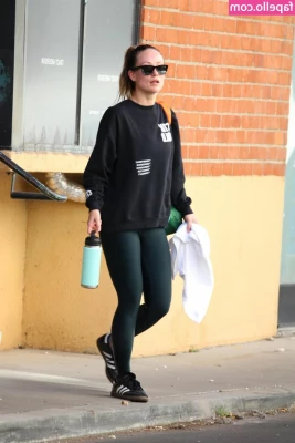Olivia Wilde [ olivia-wilde ] - Texas sunshine ☀️