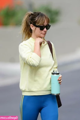 Olivia Wilde [ olivia-wilde ] - Wank it Wednesday - left alone at a friend s house so of course I m