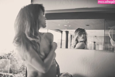 Olivia Wilde [ olivia-wilde ] - Tip  15 and you ll get the full 6 minute on my cute ass crutching