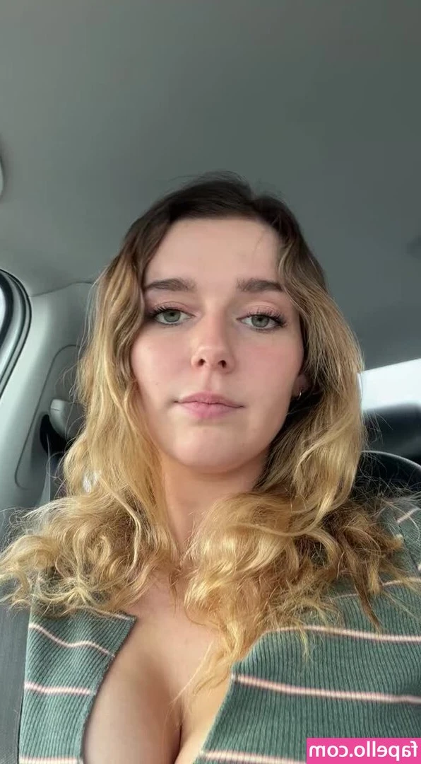 hoeliviagarry - SUCH A HORNY STUDENT ALWAYS NEEDING MORE COCK 😜 XXX